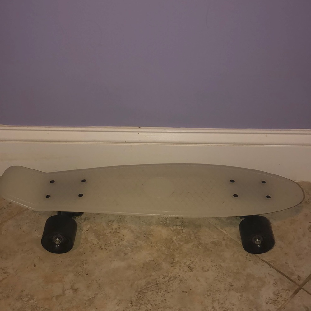 Glow in the dark penny board 22”